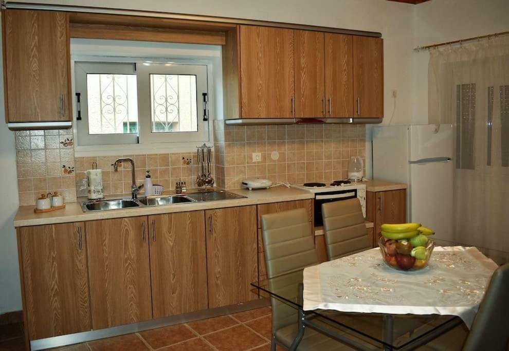 Giannoylas Hoyse{Pigadi Ágios Matthaíos Exterior foto