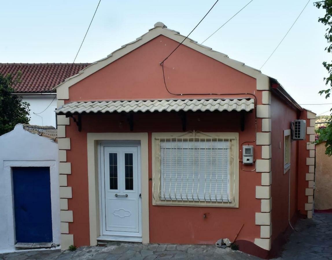 Giannoylas Hoyse{Pigadi Ágios Matthaíos Exterior foto